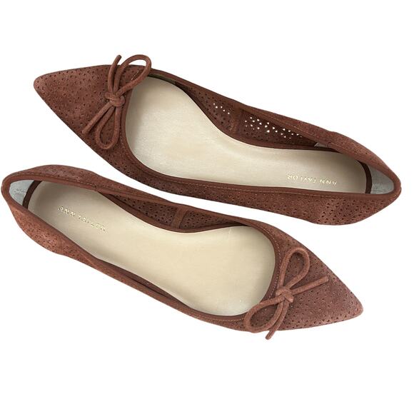 Ann Taylor Brown Suede Pointy Toe Ballet Flats Bow on Front Womens Size 9.5 - Picture 7 of 7